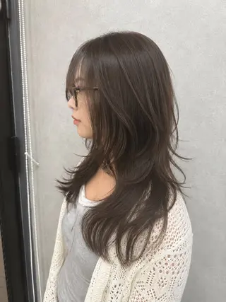 ロング カラー AIRI layer cut hairのヘアスタイル