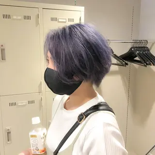 カラー ハイトーン×レイヤー カットTAKUMIのヘアスタイル