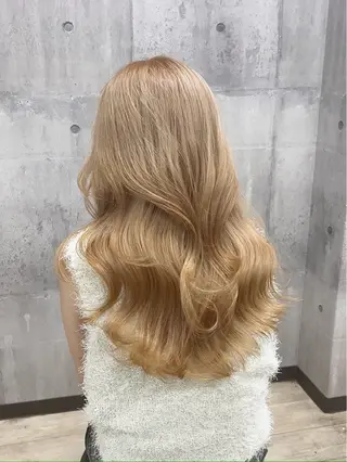 ロング カラー ヒナ .のヘアスタイル