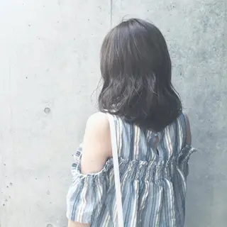 ミディアム カラー 井上 美奈子のヘアスタイル