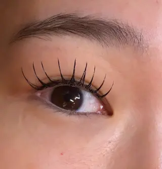 マツエク・マツパ  ︎︎ HINANOのネイルデザイン