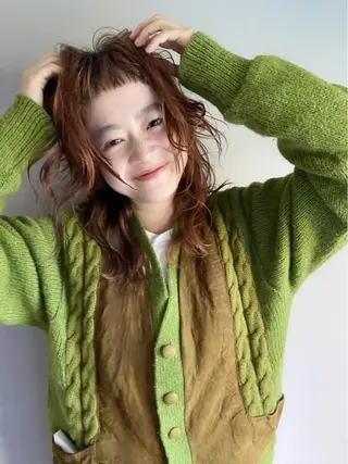 セミロング カラー パーマ moanin モーニンのヘアスタイル