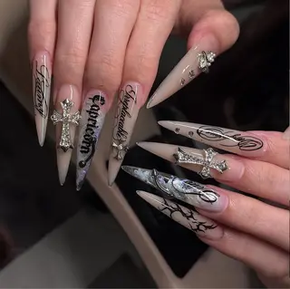 ネイル Rina Mika Nailsのネイルデザイン
