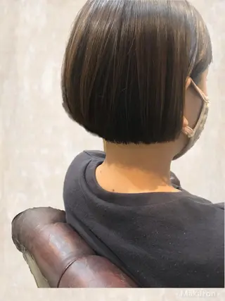 ショート カラー hair works raptureのヘアスタイル