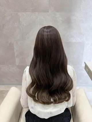 セミロング 韓国ヘアケアブリーチ 莉奈のヘアスタイル