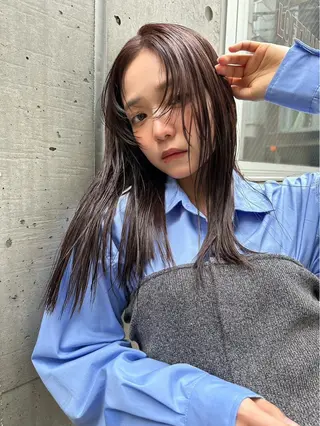 セミロング カラー イシド ソラトのヘアスタイル