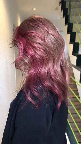 セミロング miu (ミユ)のヘアスタイル