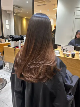 ロング ✂️レイヤー✂️ ✨透明感カラー✨祥吾のヘアスタイル