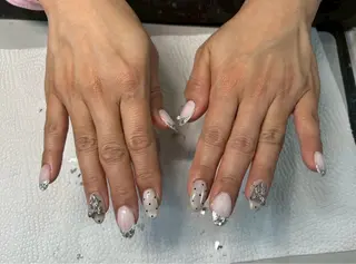 ネイル AIRI PEEKABOO梅田のネイルデザイン