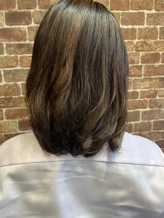 ミディアム カラー パーマ ヘアアレンジ メンズ キッズ ネイル マツエク・マツパ アイブロウ 久木原 ゆりのヘアスタイル