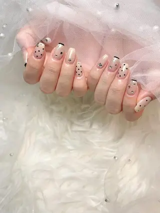 ネイル PEEKABOO 旧:momo京橋のネイルデザイン
