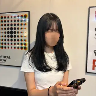 セミロング スズキ リコのヘアスタイル