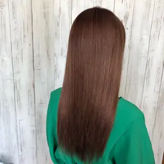 カラー arisa .のヘアスタイル