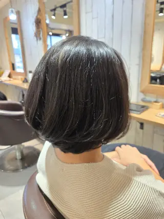 ミディアム 野村 果音(カノン)のヘアスタイル