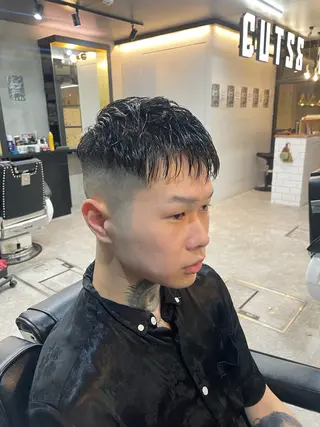 ショート メンズ 💈フェード× パーマ🔥松下💈のヘアスタイル