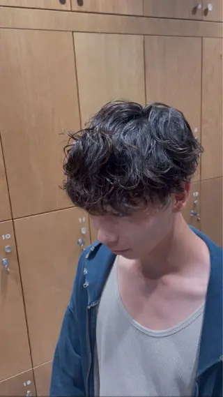 パーマ 八十川 佑斗のヘアスタイル