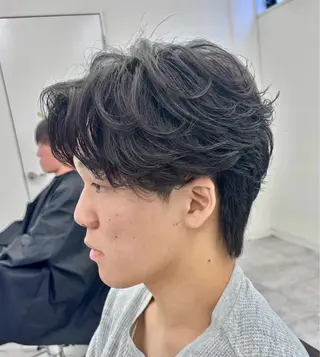 ショート パーマ メンズ 石田 大成のヘアスタイル