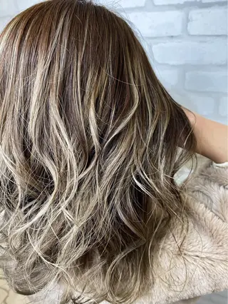 ミディアム カラー 春日部 西口徒歩5分 寒色カラー 日和佐のヘアスタイル