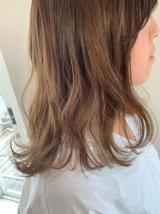 セミロング カラー パーマ ヘアアレンジ 加藤 綾華のヘアスタイル