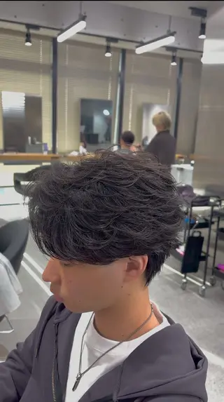 ショート カラー パーマ ヘアアレンジ メンズ キッズ 波巻き/シャドウ/ 特化 福田朝輝のヘアスタイル