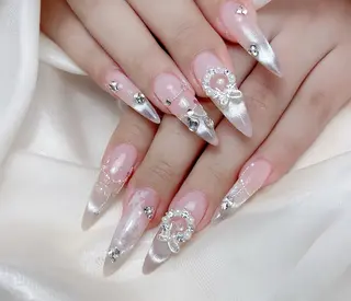 ネイル M🌷nail 長さだし専門店のネイルデザイン