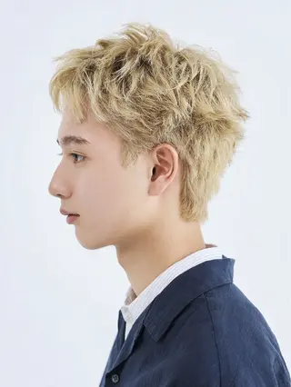 ショート カラー メンズ ブリ—チ🎨パ—マ 🌿表参道ちえ🌿のヘアスタイル