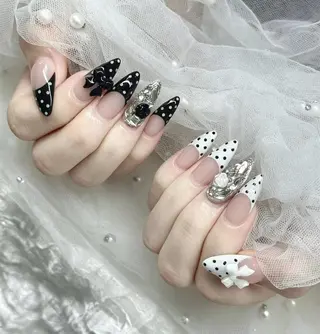 セミロング COCO レイナのネイルデザイン