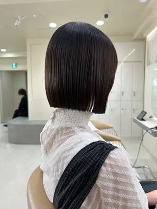 ミディアム カラー 縮毛矯正ボブ&顔まわ レイヤー♡TOMOEのヘアスタイル