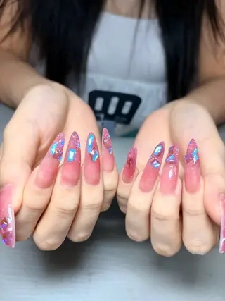 ネイル I pinknail 韓国風·持ち込み専門のネイルデザイン