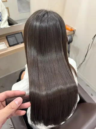 ロング カラー 🌬️attrait 髪質改善/個室サロンのヘアスタイル