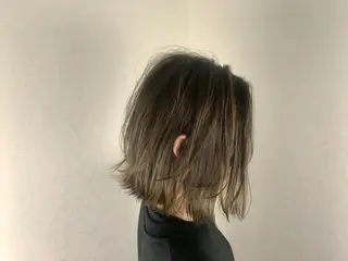 ショート still .のヘアスタイル