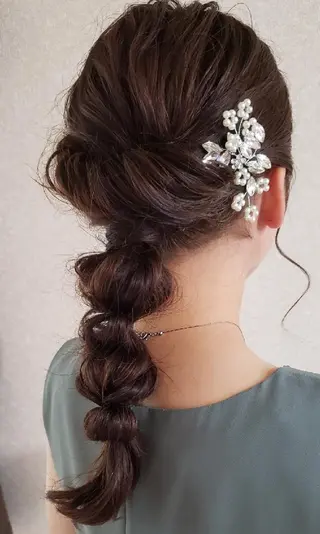 セミロング ヘアアレンジ 黒田 かな子のヘアスタイル
