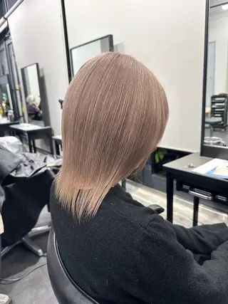 ミディアム 山口 真世のヘアスタイル