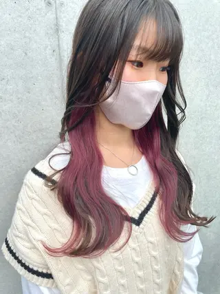 ミディアム カラー インナーカラー 推し ブリーチ 髪質改善のヘアスタイル