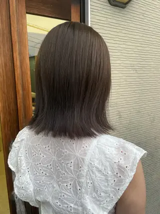 ミディアム カラー 平田 怜のヘアスタイル