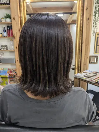 ミディアム 浜松/篠原町 ハリコシ艶カラーのヘアスタイル
