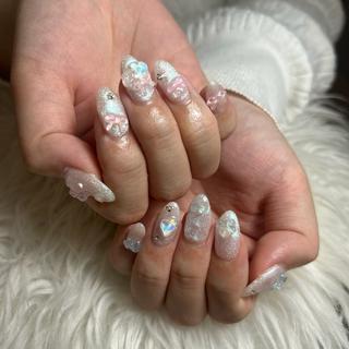 ネイル LAVISH sakiのネイルデザイン