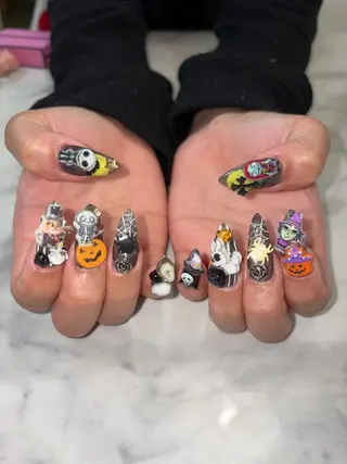 ネイル nailroom sb𓈒𓂂𓏸のネイルデザイン
