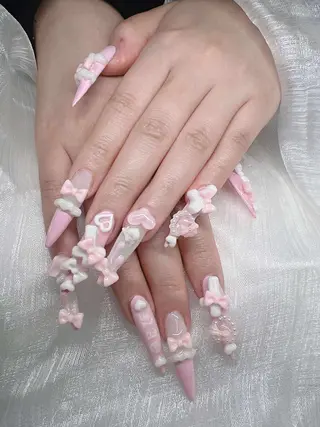 ネイル Lee Nailsのネイルデザイン