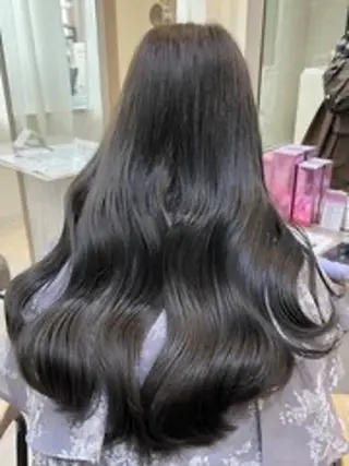ロング カラー 💜eluあやね💜 🫧カラー・縮毛矯正のヘアスタイル