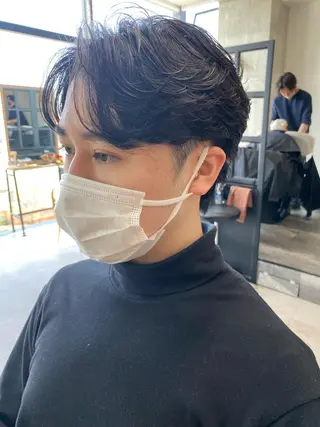 ミディアム パーマ メンズ 似合う髪型見つけます AYAKAのヘアスタイル