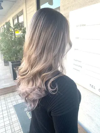 ロング 斉藤大河 カラー/縮毛矯正のヘアスタイル