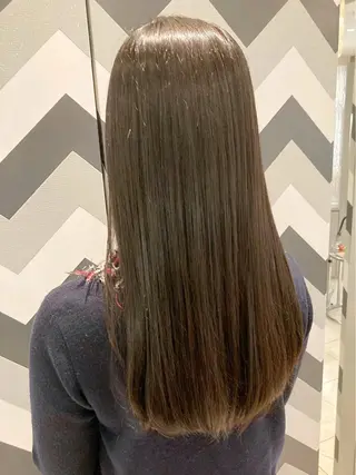 ロング パーマ ヘアアレンジ 白髪ぼかし大人メンズ 根本零のヘアスタイル