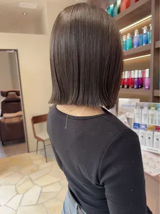 ミディアム 大槻 穂都のヘアスタイル
