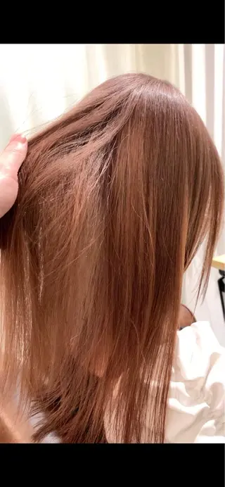 セミロング カラー i'll 未空のヘアスタイル
