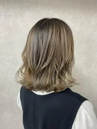 ショート カラー ヘアアレンジ N/デザインカラー 🌿ナギのヘアスタイル