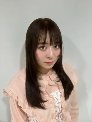 ロング ユリナ /QUONのヘアスタイル