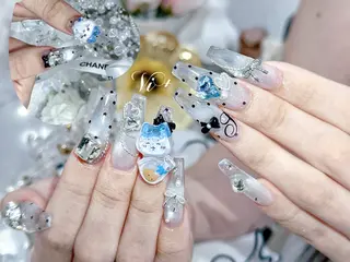 ネイル ✨Nailsalon Vi+✨のネイルデザイン