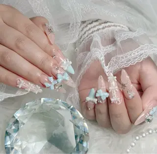 ネイル Lyna 池袋のネイルデザイン