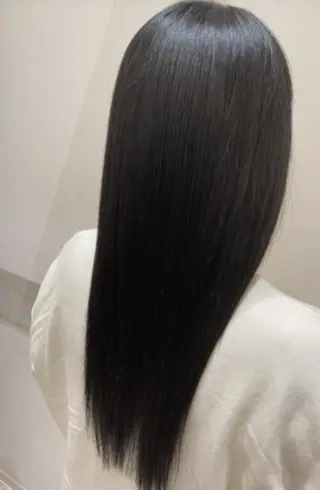 ロング パーマ 佐藤 睦月のヘアスタイル